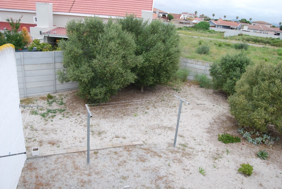 To Let 4 Bedroom Property for Rent in Port Owen Western Cape